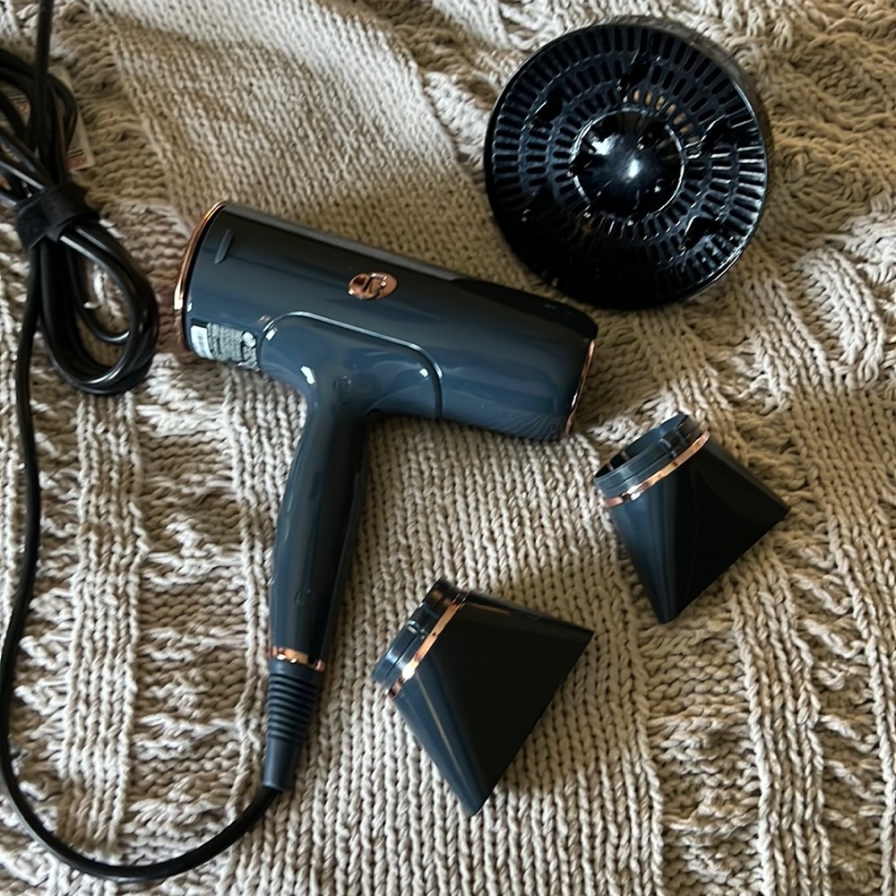 T3 Acura Hair Dryer midnight blue